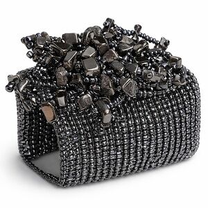 🖤 NWT FOCUS Black Beaded Stretch Cuff Bracelet – Statement Piece 🖤